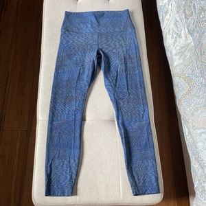 Lululemon lux excellent cond crop high waisted